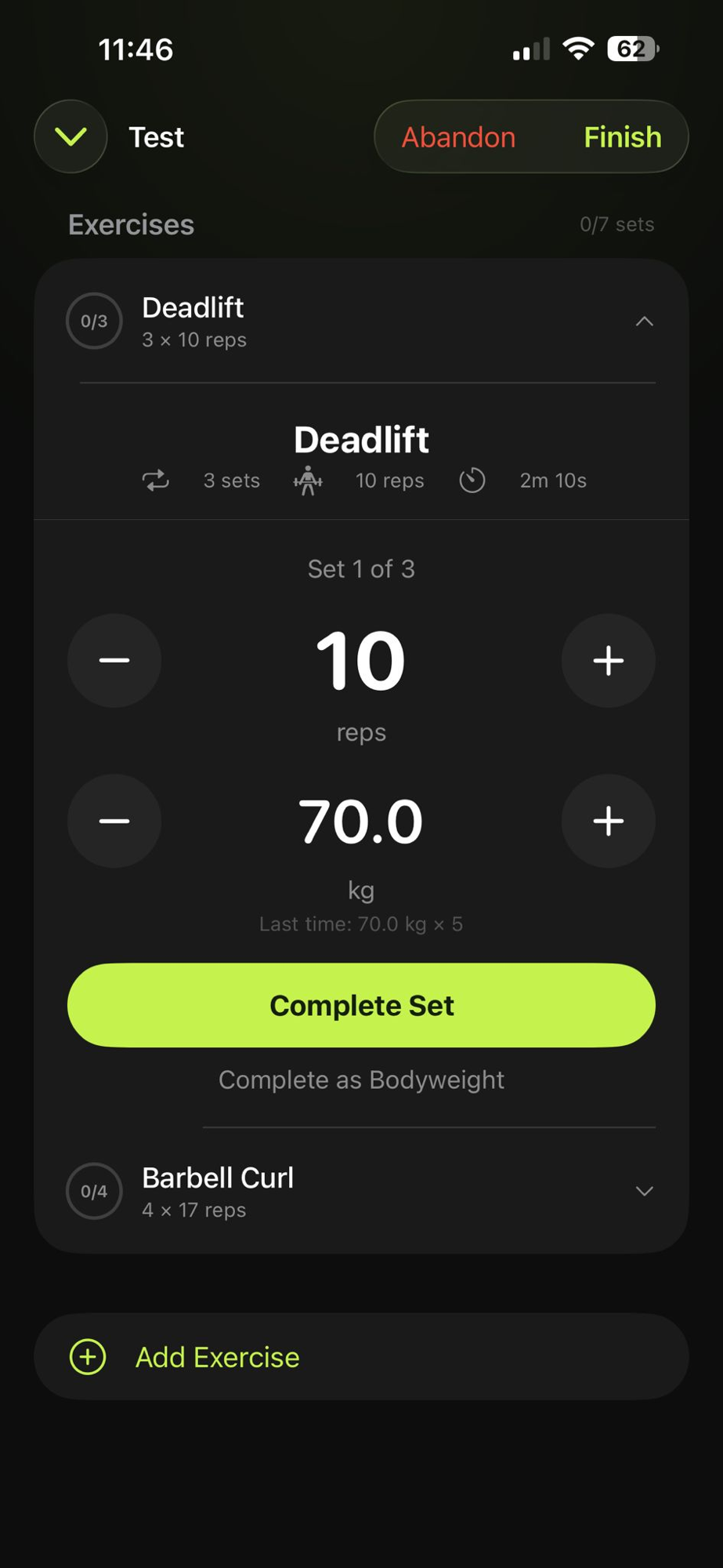 Active workout session logging a deadlift set